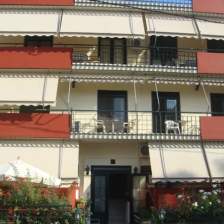 Edipsos Apartment